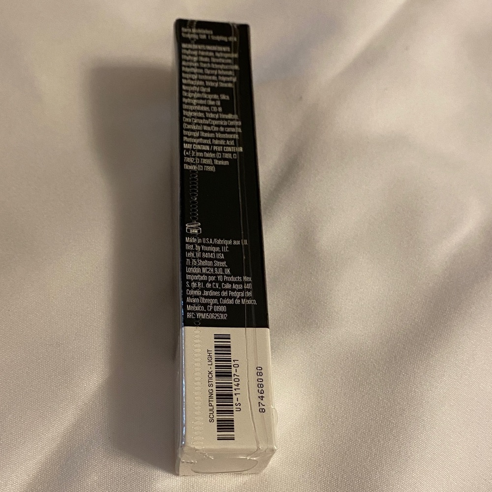 Younique Black & White Pouch with Makeup Essentials - Picture 9 of 10